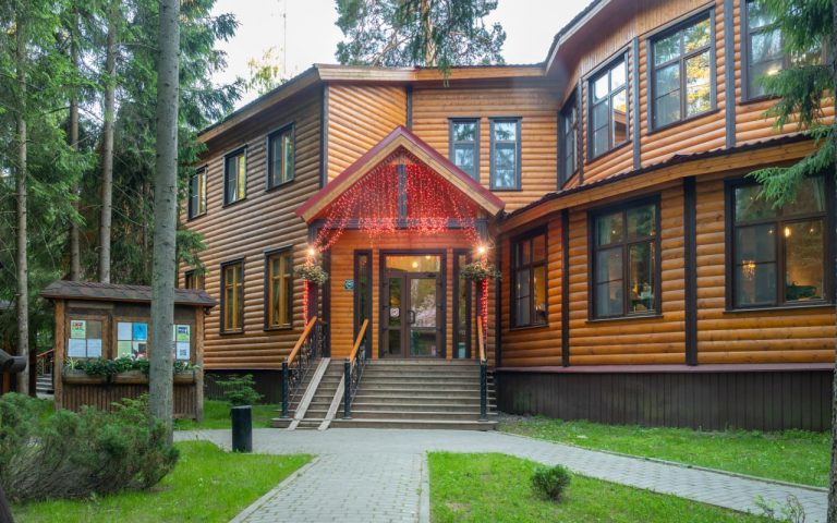 Как в 18 раз увеличить рентабельность рекламы для загородного отеля в Подмосковье